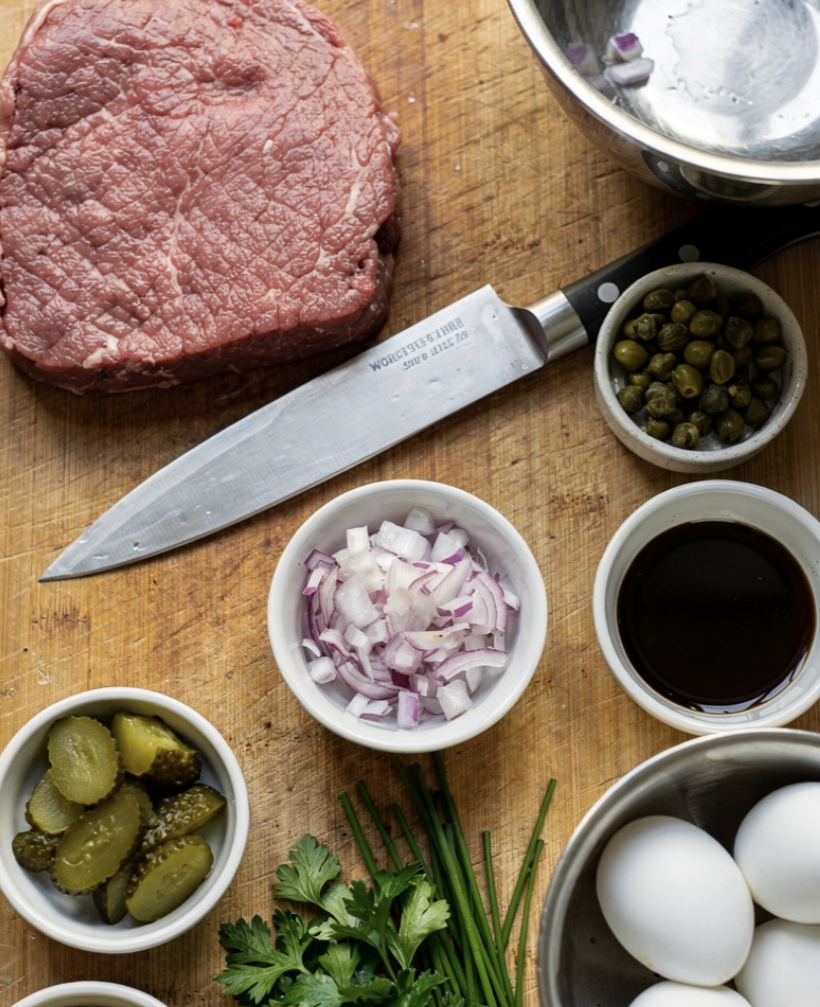 Tartare de Bœuf, Mayonnaise à la Truffe & Câpres _1