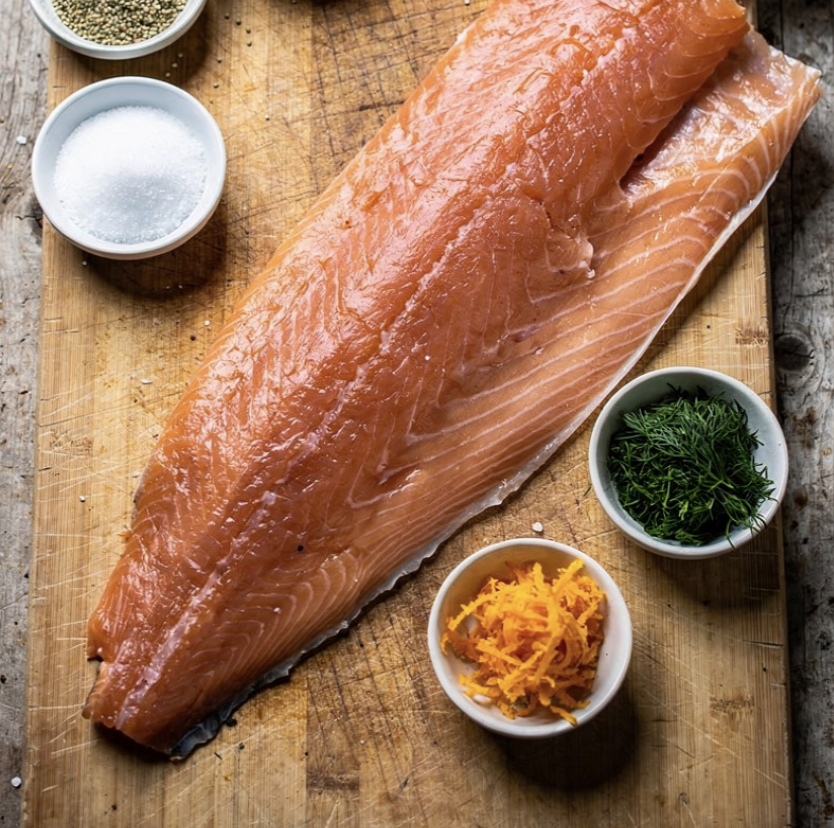 Gebeizter Lachs mit Rote-Bete-Creme & Meerrettich-Schmand_1