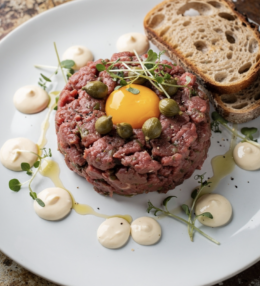 Tartare de Bœuf, Mayonnaise à la Truffe & Câpres